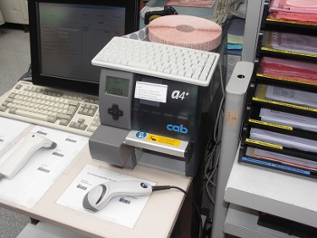 Etikettendrucker der A4+-Serie in der Produktion. Etikettendrucker der A4+-Serie in der Produktion.