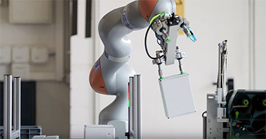 Robot application at TSS Daimler